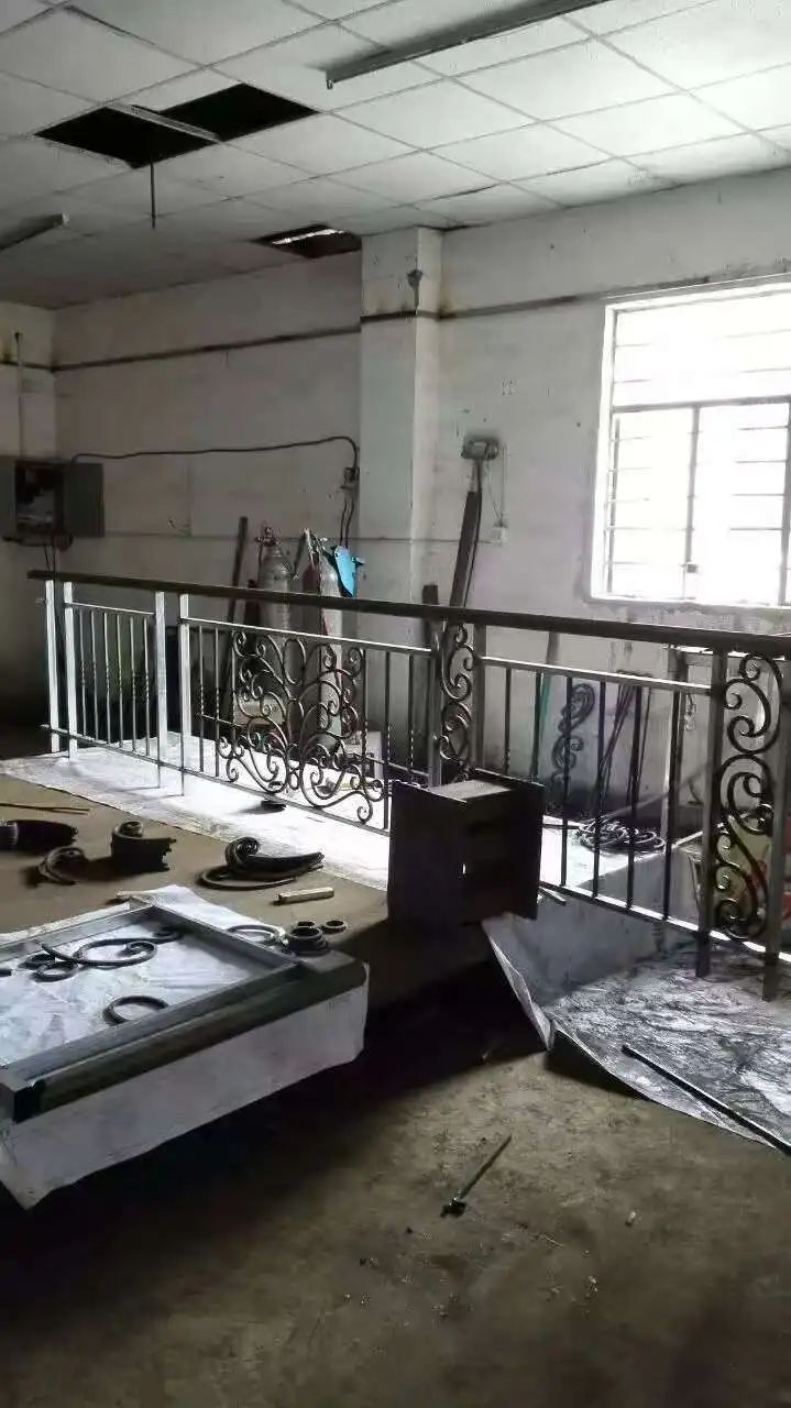 Fancy Wrought Iron Balustrade Balcony Railing Staircase Metal Zinc Steel Balcony Railing Sizes & Powder Coating Colors