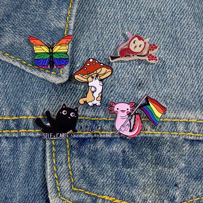 Cute Snail Cat Dog Dolphin Brooch Cartoon Fun Animal Badge Student Backpack Clothes Pin Accessories Friends Jewelry Gifts