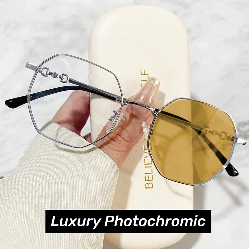 

Women Metal Frame Photochromic Myopia Glasses Anti-blue Light Color Changing Sunglasses Unisex Short-sighted Diopter Eyeglasses