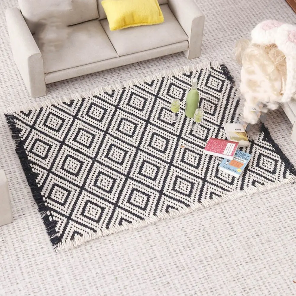1/12 Scale Dollhouse Miniature Carpet Diamond Pattern Edge Tassel House Blanket Accessories Black&white Scene Model Carpet