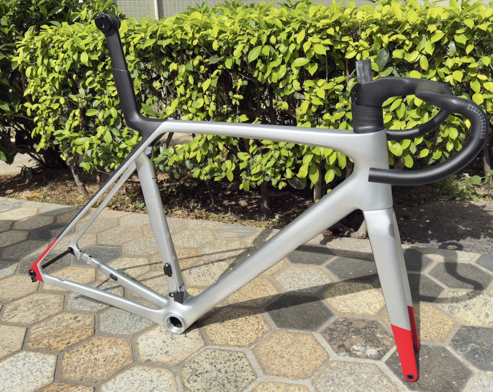 SLR GEN 8 Carbon Road Bike Frame Aero Disc Brake Di2 T47 Thread Road Bicycle Frameset with Handlebar Carbon Fiber Bike Custom