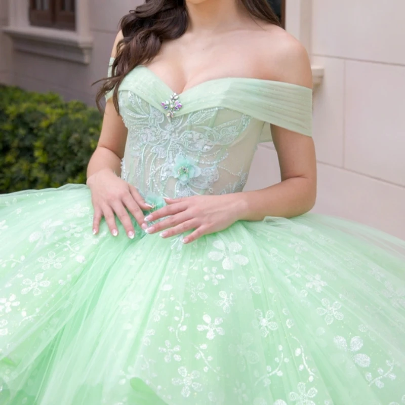 Verde lucido Abiti stile Quinceanera Abito da ballo con spalle scoperte Paillettes Applique Perline in pizzo Tull Corsetto Sweet 16 Dress Abiti 15 De