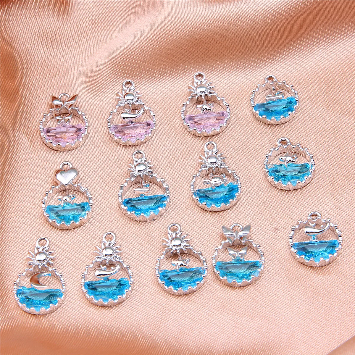 10pcs new ocean hot sale Whale Sheng You You Blue Ocean Series Pendant Pendant DIY Earring Necklace Accessories