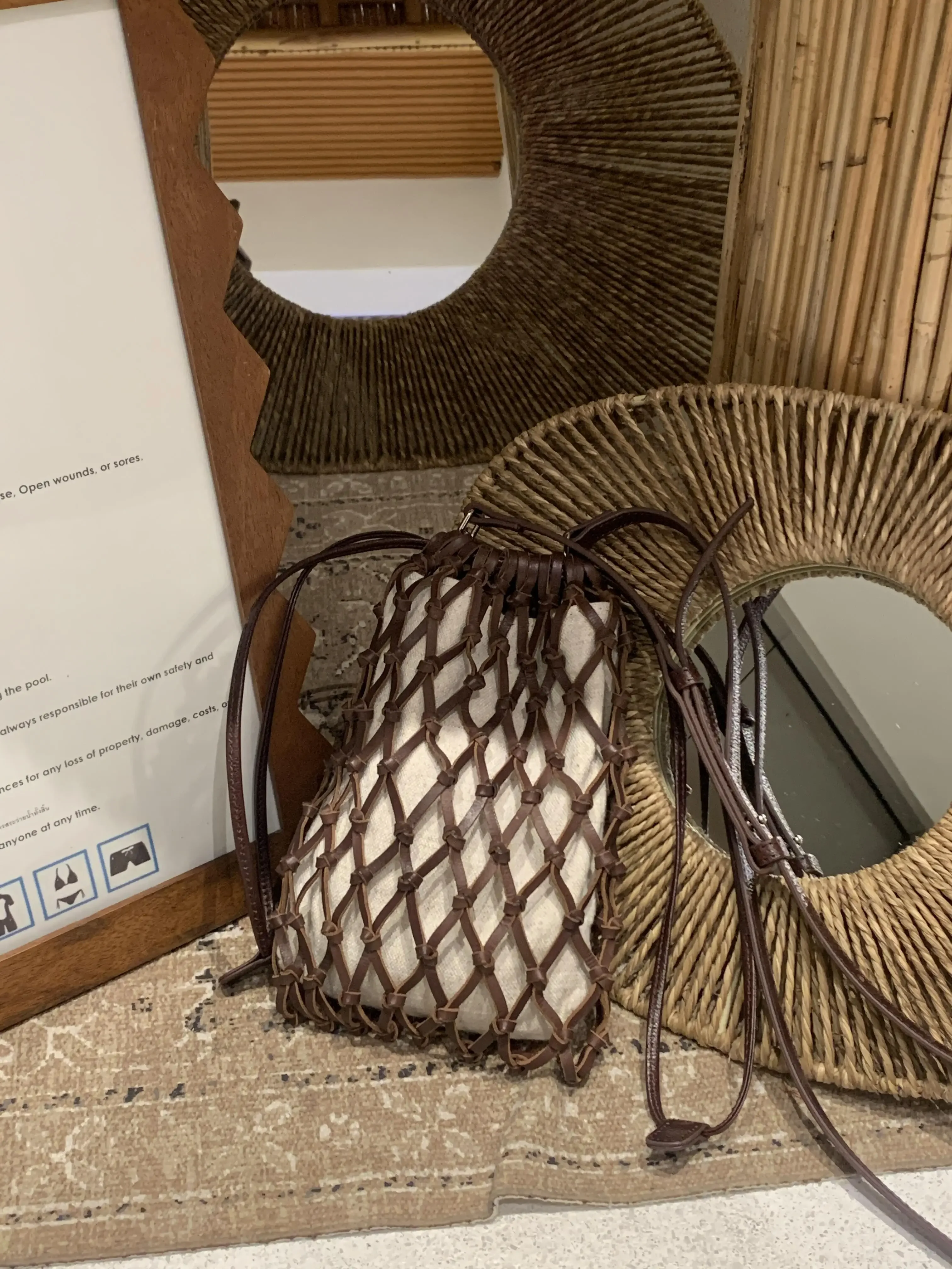 

Retro Hollowed Out Woven Design Mesh Bag French Fashion Lightweight Drawstring Small Square Bags 2025 New