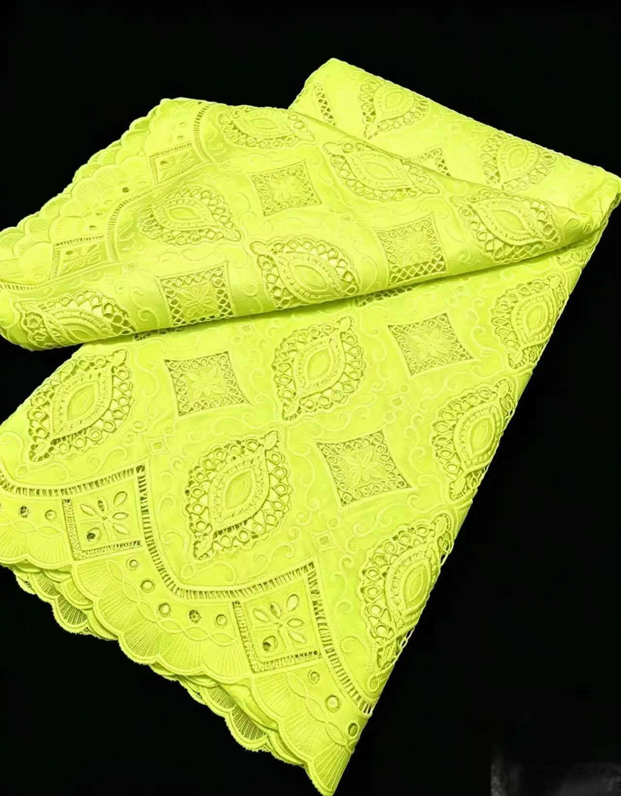 African Guipure Fabric 3D Embroidery Cord Lace with Flower Lurex Traditional Senegal Water Soluble Fashionable Sewing Material