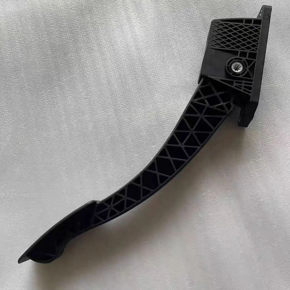 

Genuine Auto parts High quality Electronic Throttle Pedal Assembly for Dongfeng Fengshen AX7 2.0/2.3