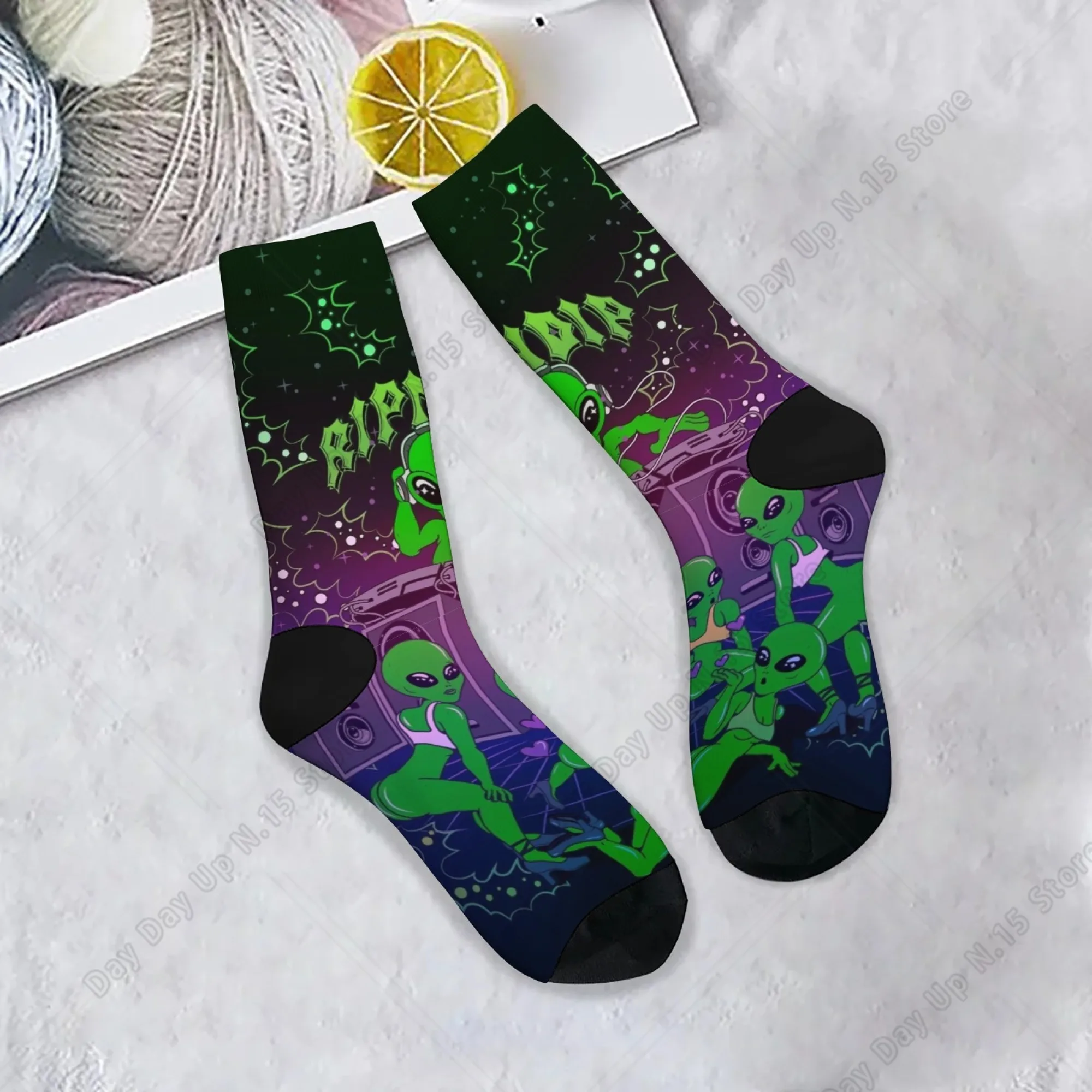 Alien Space Music Party Men's Socks Novelty Funny Happy Compression Socks Harajuku Style Crazy Street Hip-Hop Trend Socks Gift