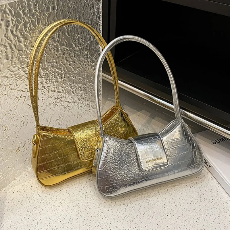 Women Crocodile Embossed Underarm Bag 2026 New Baguette Shoulder Bag Flap Closure Gold Buckle Long Strap Ladies Small Purse