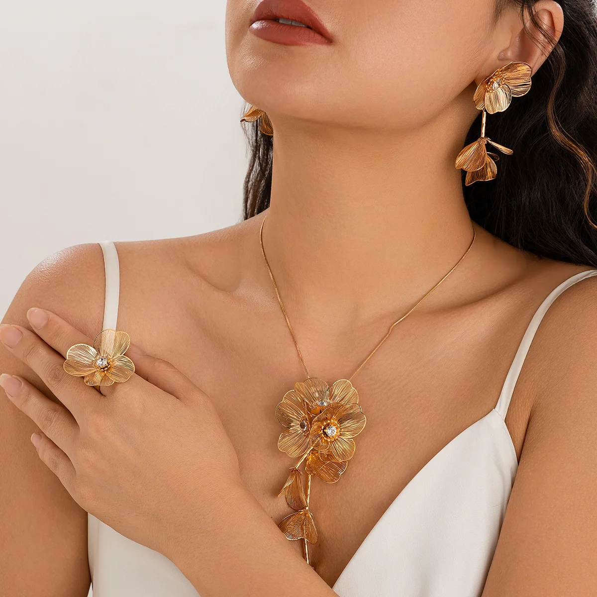 Ginkgo Leaf Tassel Necklace with Sculpted Floral Rhinestone Pendant Rose Gold Tone Alloy Edgy Chic Lightweight Gift