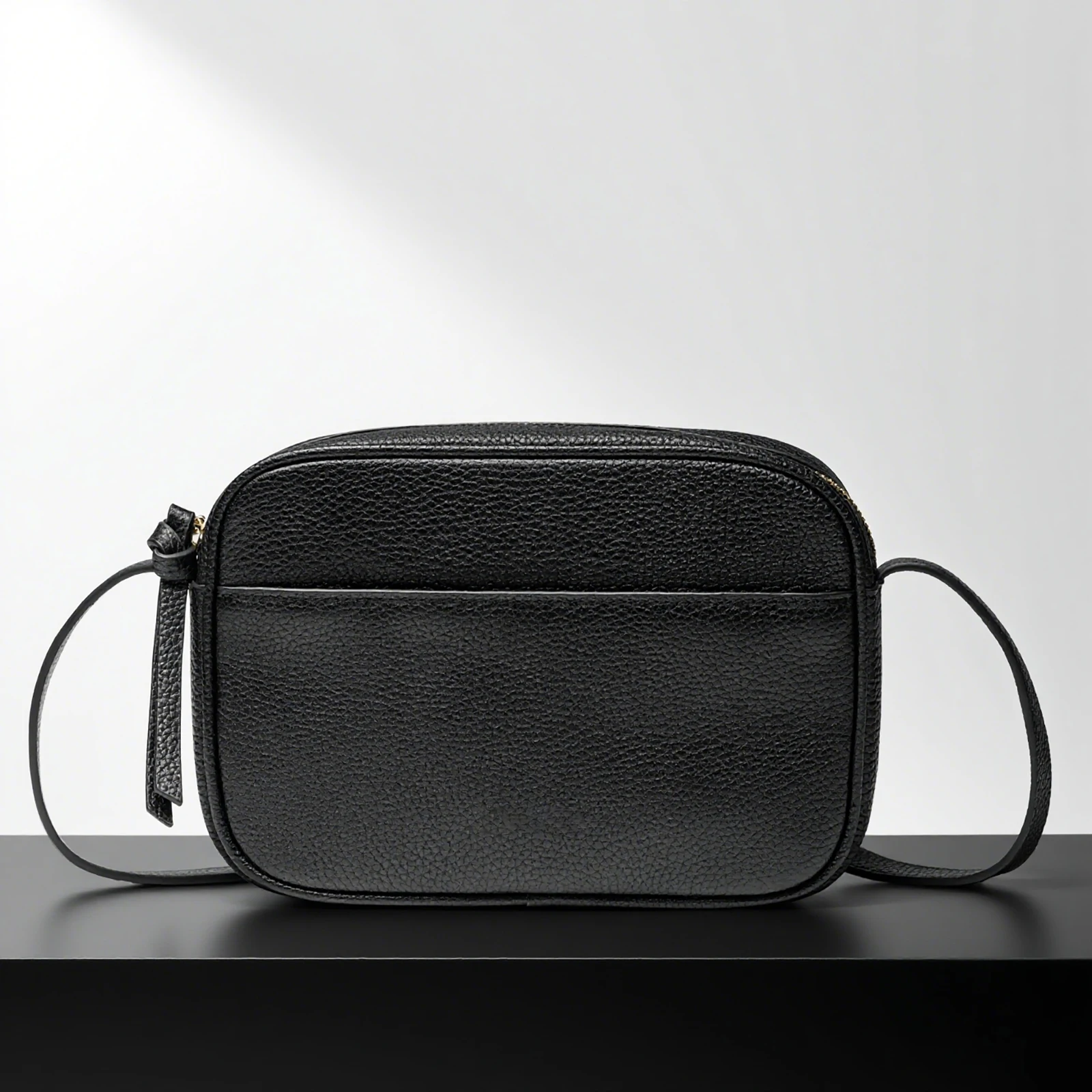 

2025 New Genuine Leather Messenger Shoulder Camera Bags Small Square Bags Wild Solid Simple Casual Ladies Crossbody