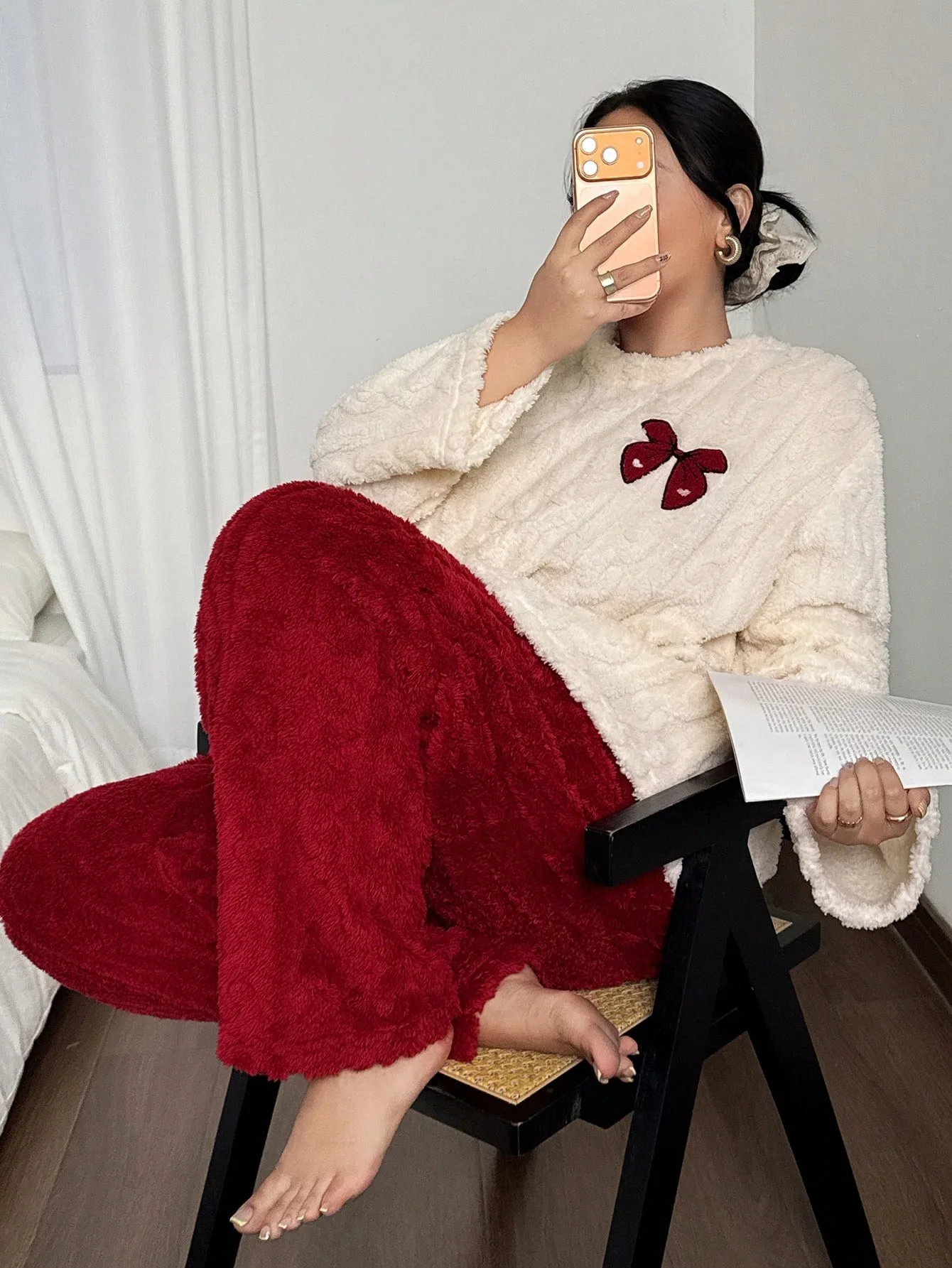 Plus Size 1XL-5XL Women Autumn Winter Thick Flannel Pajamas Red Bow Embroidery Pajama Sets Warm Fluffy Loungewear Sleepwear Set view 2