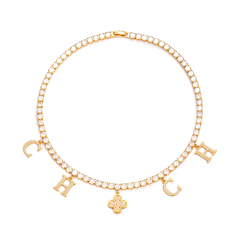

CHILN HENA Fashionable Women's Gold Short Necklace Letter and Flower Design Elements Copper Zircon 43CM Gift Box N008