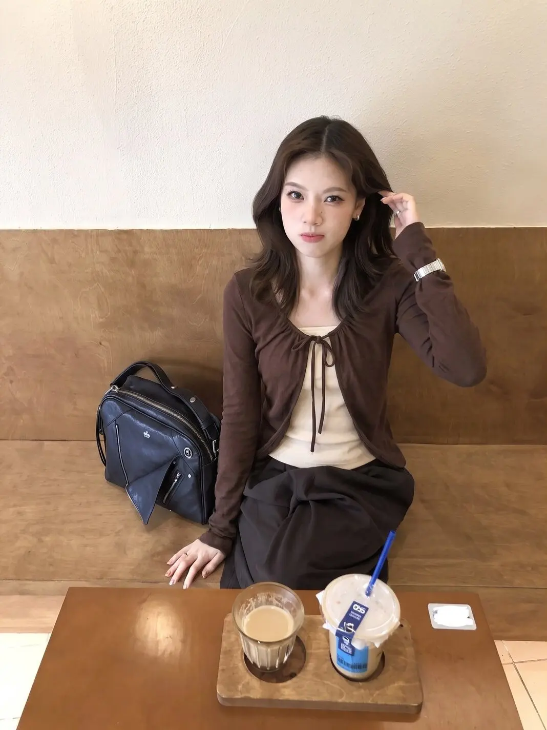 Korean Style Coffee Color Belted Long Sleeve T-Shirt Women's Slim Fit Autumn Base Shirt Top Not Colliding Model Casual Leisure