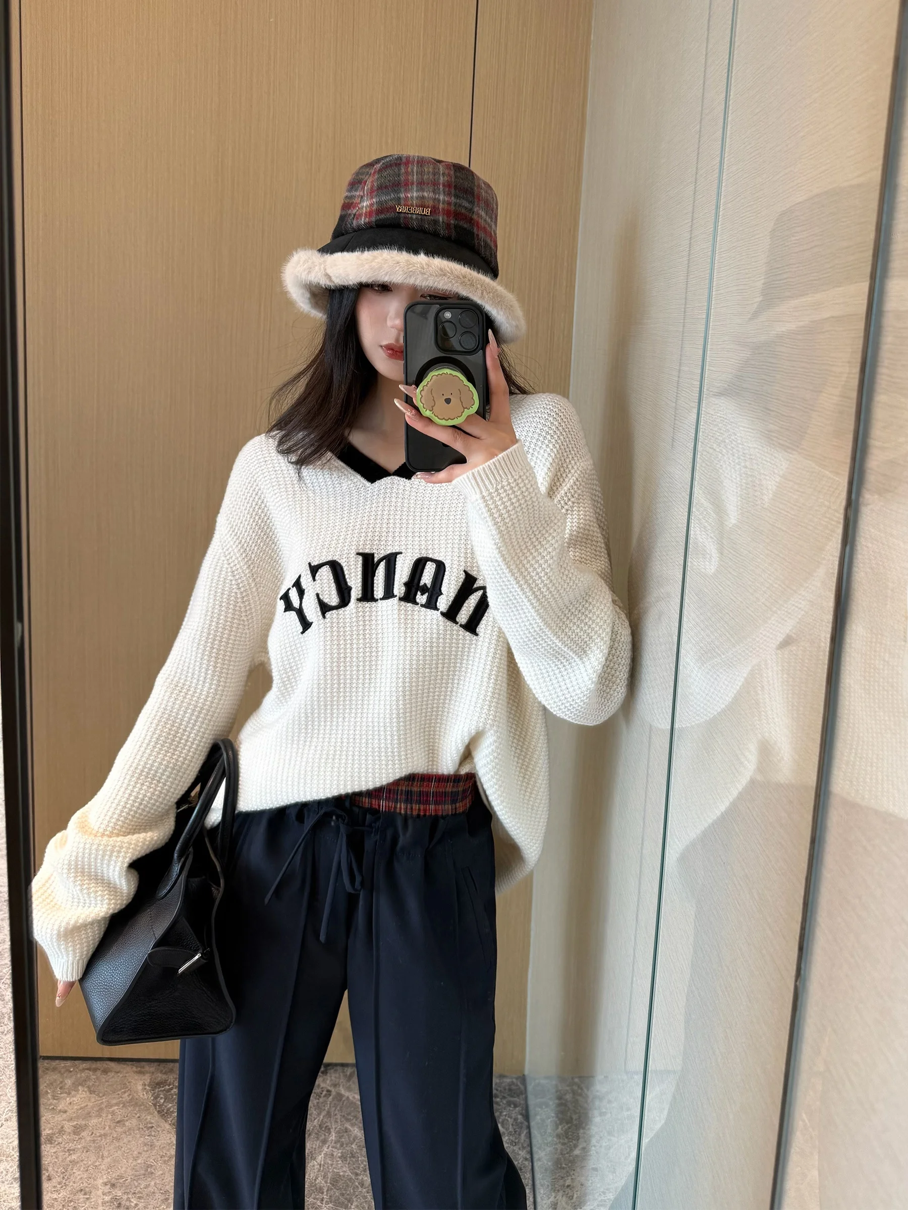 

Свитер Nancy Cavally Cloud Soft из 100% шерсти, вязаный, с V-образным вырезом, в стиле Lazy Sle, с цветными блоками и буквенным принтом, свободного кроя, с длинными рукавами, зимний топ