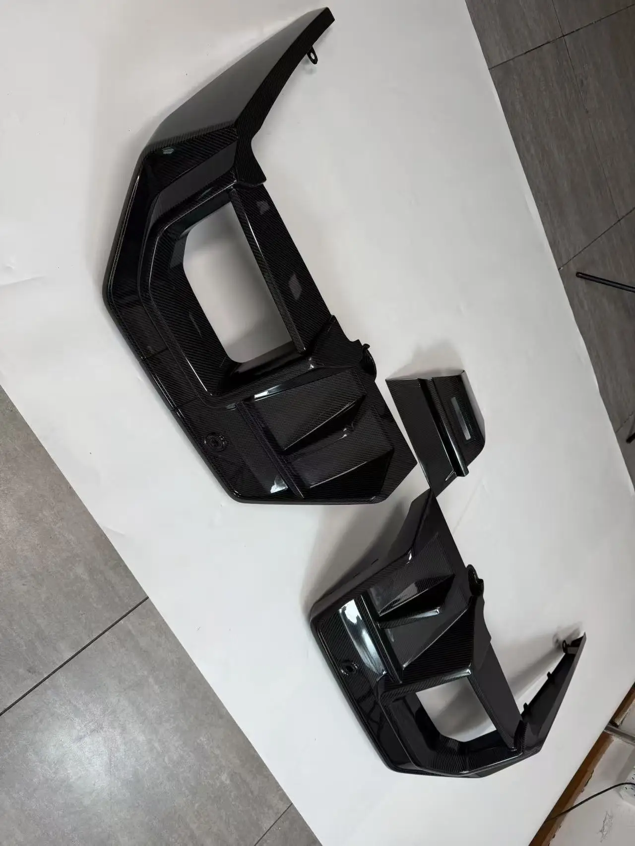 Dry Carbon Fiber SQ-A Style Rear Bumper Diffuser Splitter Lip for G90/G99 M5 2025+ 2
