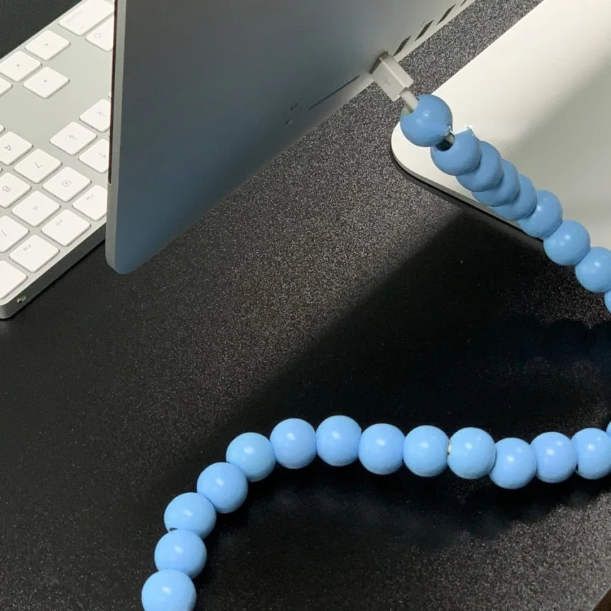 Homemade ● South Korea ins wind niche design blue bead mobile phone data cable 1 meter iphone charging cable