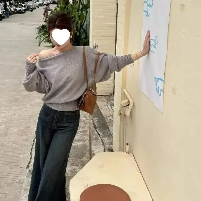 

Осенний нежный женский топ с длинным вырезом, мягкий свитер на одно плечо с длинными рукавами, женский стиль в корейском стиле