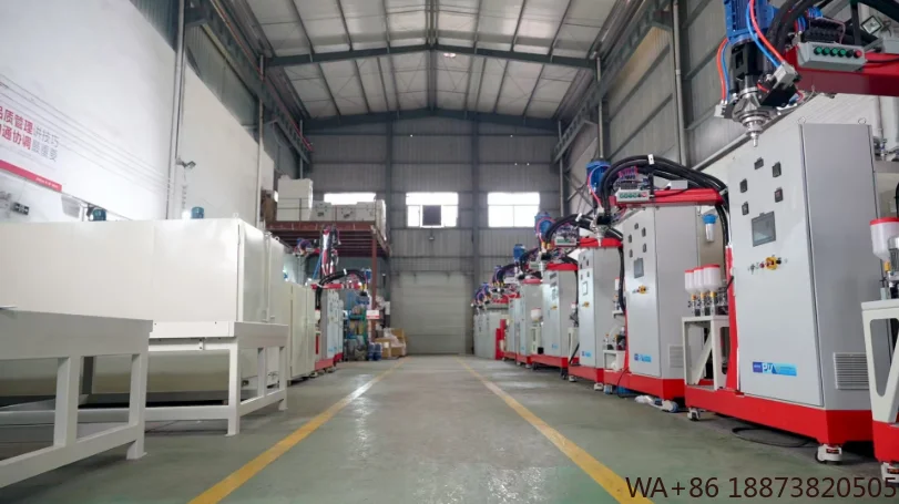 آلة صب المطاطي من مادة البولي يوريثين بمحرك ومحمل مكونين للوحة الشاشة |   نظام القياس الدقيق مع المضخة،