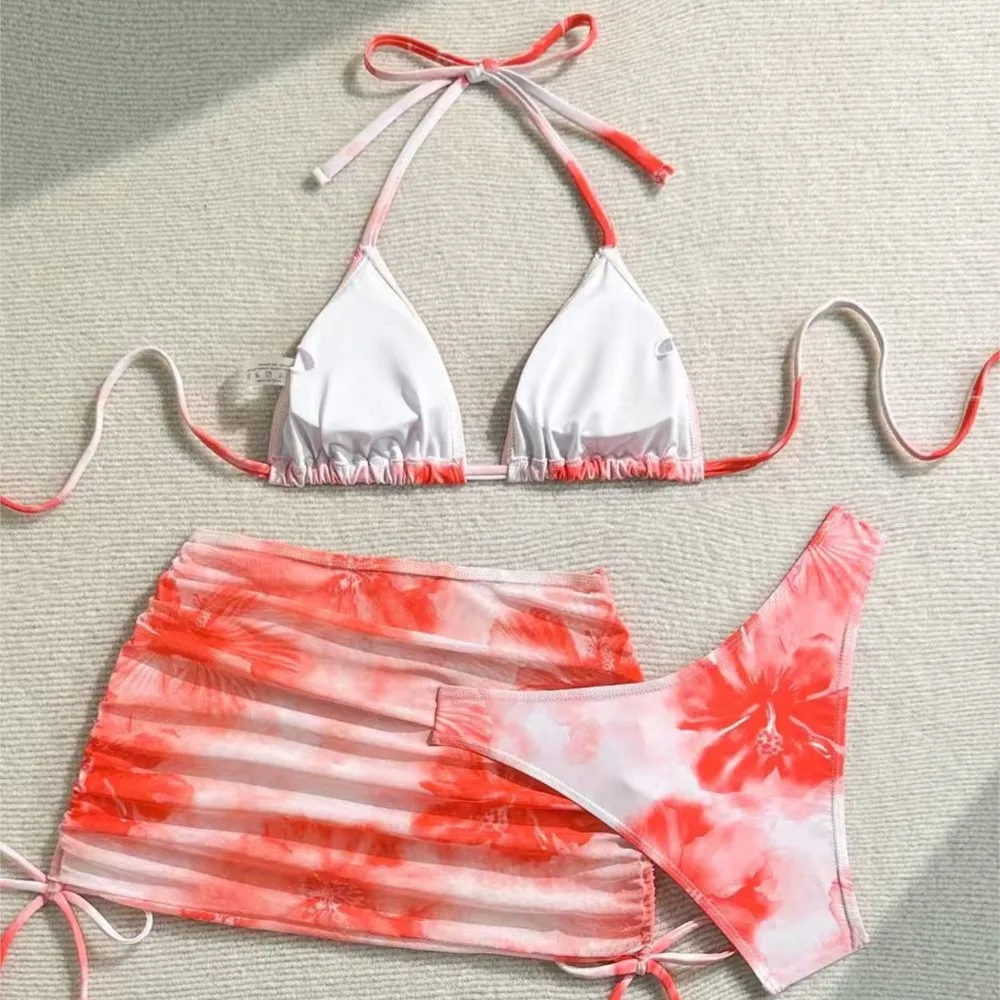 Women's Bikinis And Tankinis Printed Swimsuit Three-piece Bikini Sexy Halterneck Backless Leace-up Simple Style Contrast Trendy