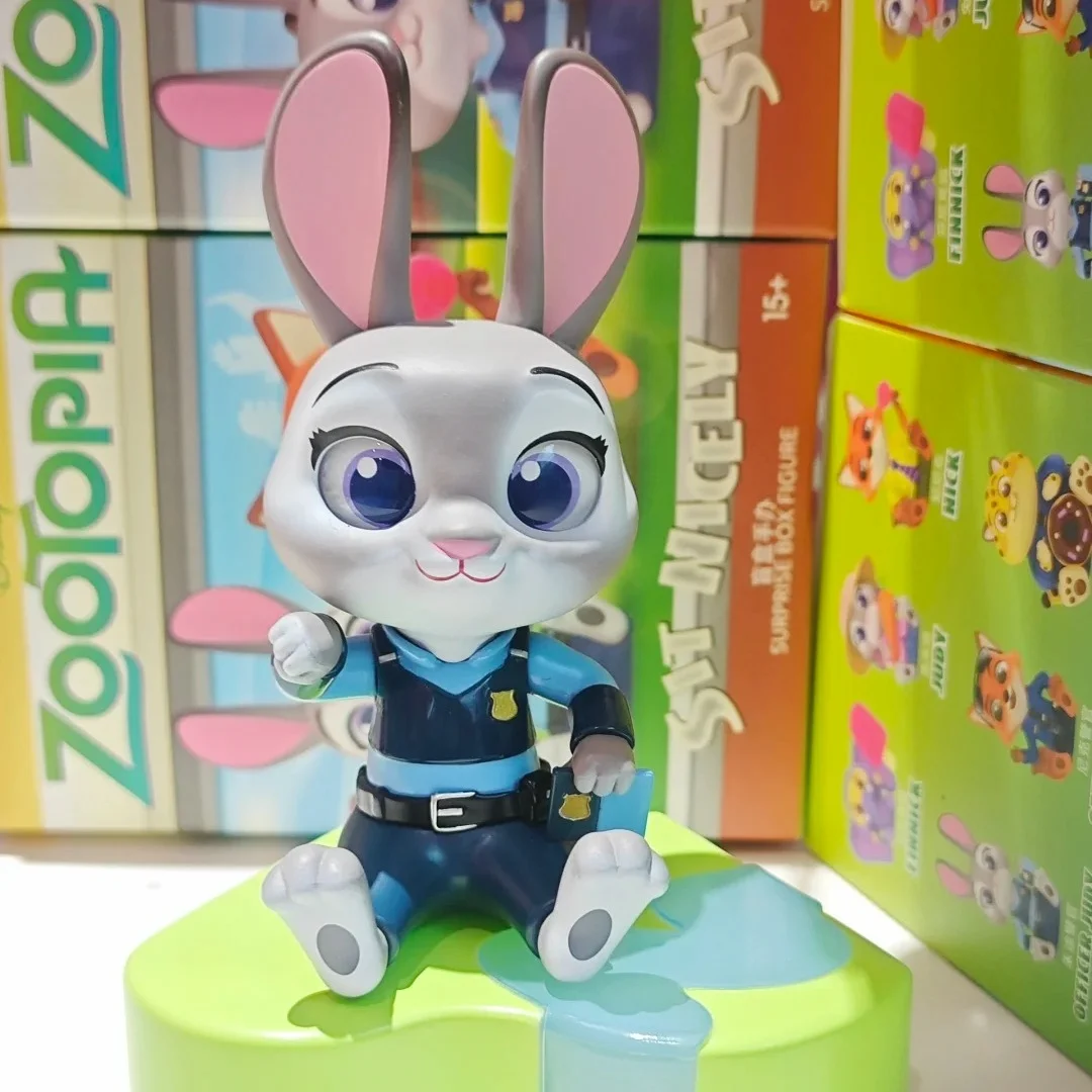 

Miniso Kawaii Animation Cartoon Disney Zootopia Series Obediently Sitting Blind Box Doll Kawaii Модная коллекция для настольного декора