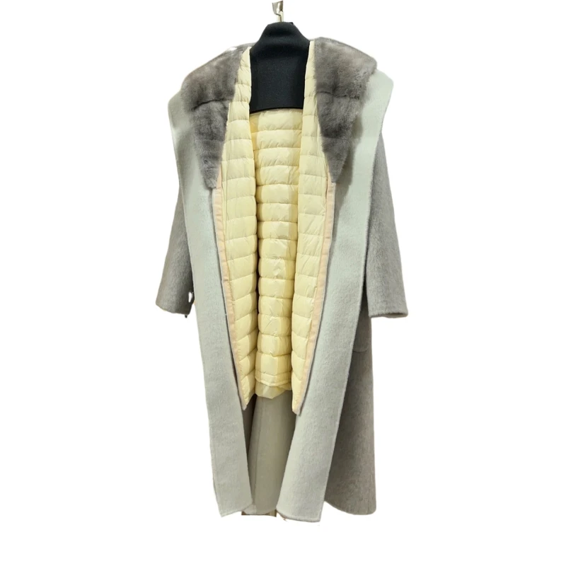 Two-Piece Set of Mink Hoodie, 100% Wool Material, Inner Down 87.5% White Duck Down 12.5% White Duck Feather Welfare