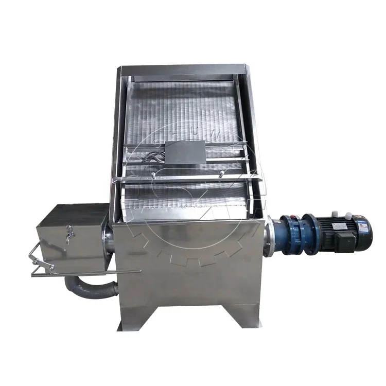 Small breeding industry birds solid liquid separator inclined sieve type separator with cheap price