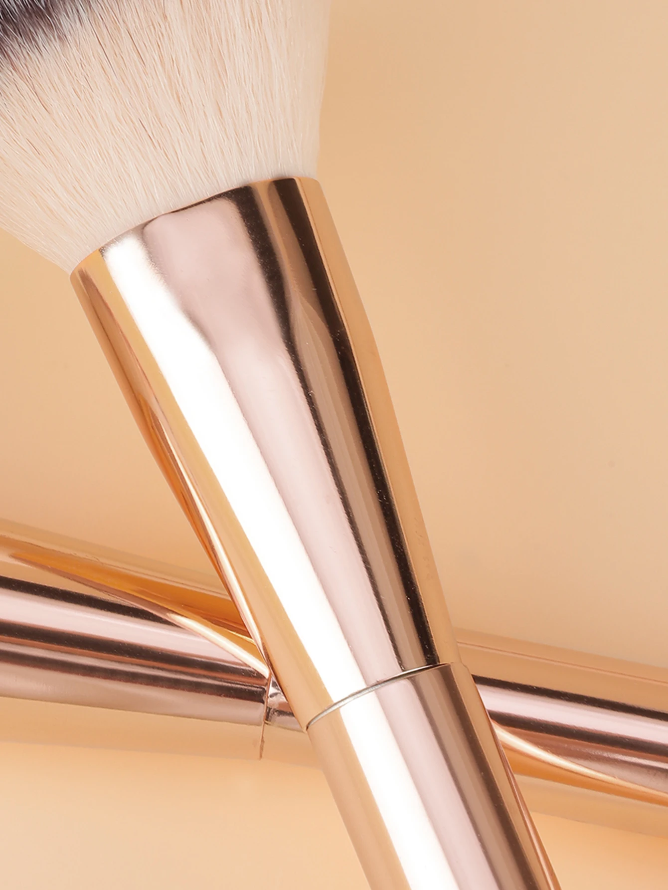 Pincel de maquiagem para base de cabeça dupla, pincel redondo para corretivo ou creme líquido, blush, corretivo polido, dupla face