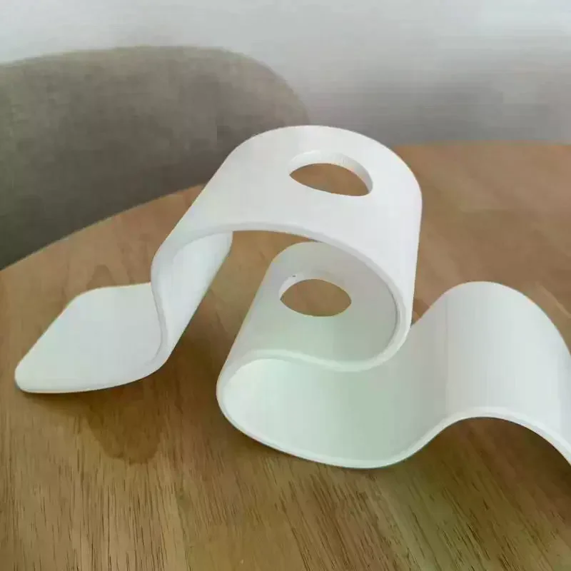Minimalist Curved 3D Printed Vase Creative Ribbon-Shaped Dried Flower Holder Nordic Style Desktop Decorative Vessel Modern