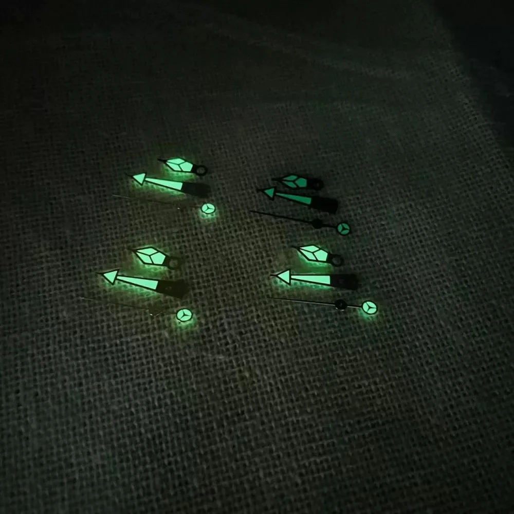 ساعة يد حركة مع مضيئة باللون الأخضر مناسبة لساعة حركة NH35 NH36 أجزاء إصلاح تناسب مؤشر الغوص المعدل NH36