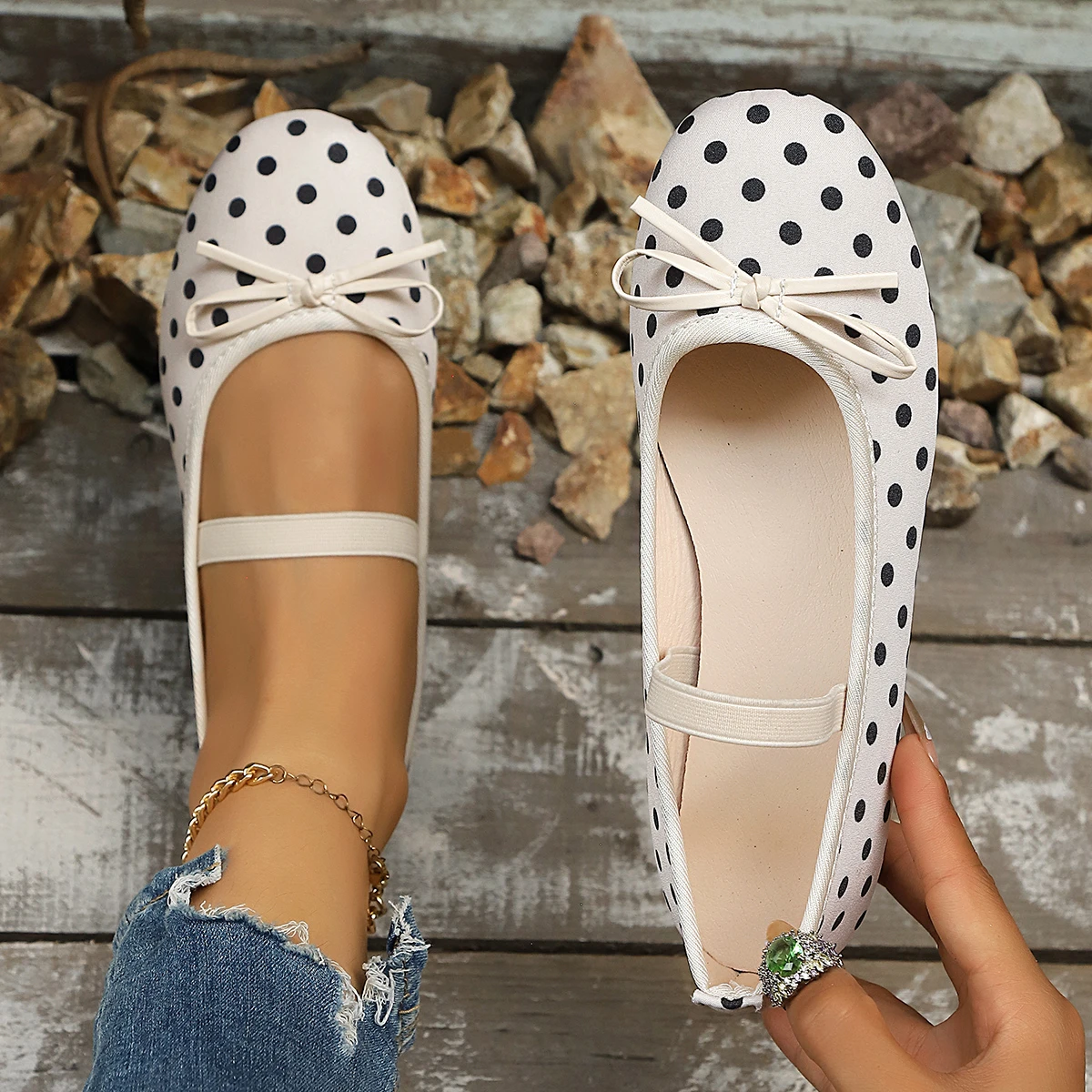 Women Flats Polka Dot Mary Janes Shoes Women Vintage French Sweet Bow Flat Loafers Comfortable Ankle Strap Ballet Sneakers Women