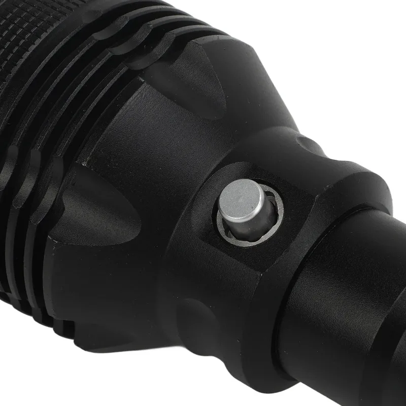 

Фонарик для дайвинга Белый свет IPX8 Водонепроницаемое противоизносное покрытие 8000LM Светодиодный фонарик для дайвинга со шнурком для навигации