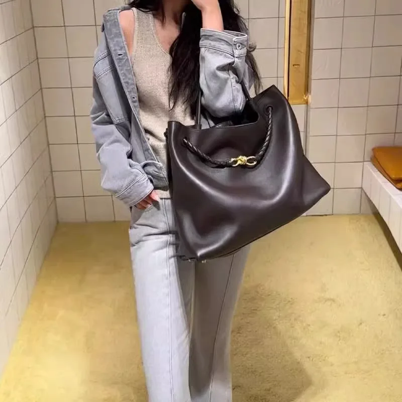 

2026 New Fashion Casual Premium Lazy Old Money Wind Premium Sense Cowhide Tote Bag Bow Tote Bag One Shoulder Crossbody