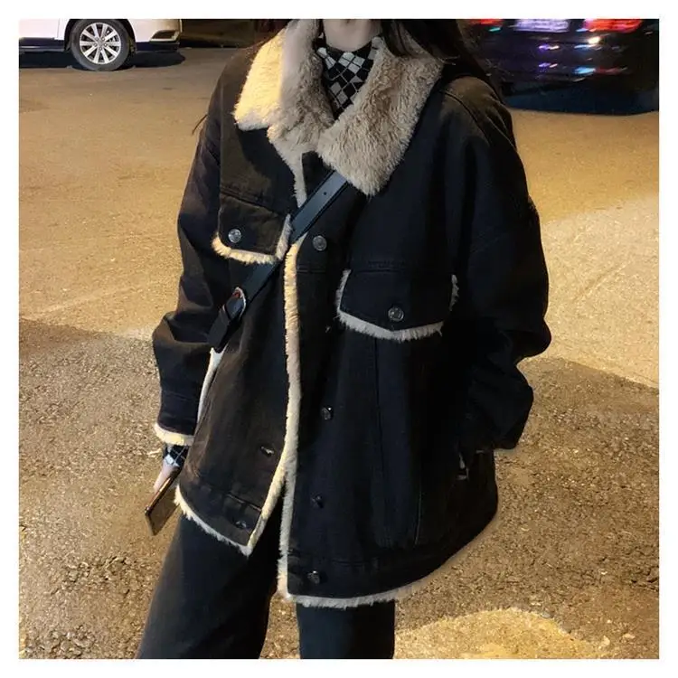 Cappotti di jeans da donna lunghi in pelliccia di peluche da donna invernali aderenti eleganti stile preppy urbano sociale traspirante con bottoni trapuntati