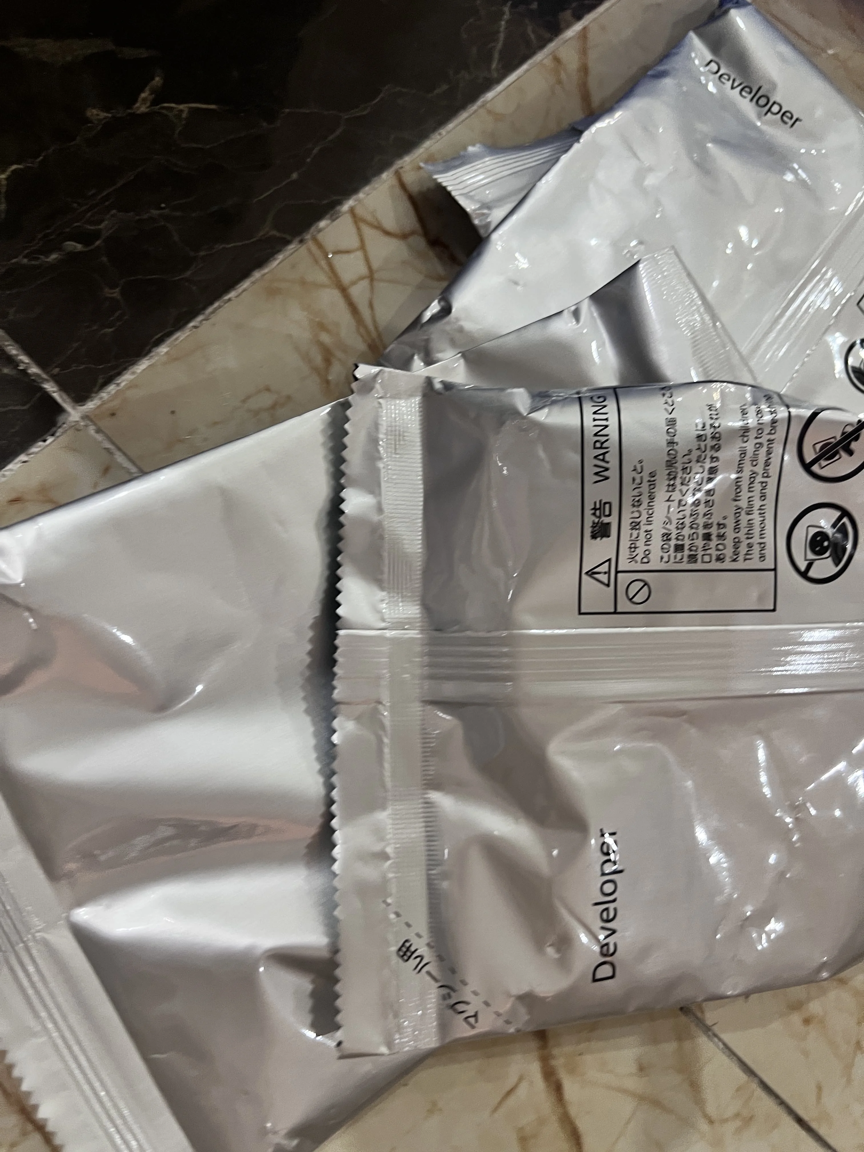 

1pcs Developer Powder KCMY For Xerox DC240 242 C75 J75 C70 C60 500 7550 6500 550 5065 7600 700 550 560 5580 6680 7780 6550 C7550