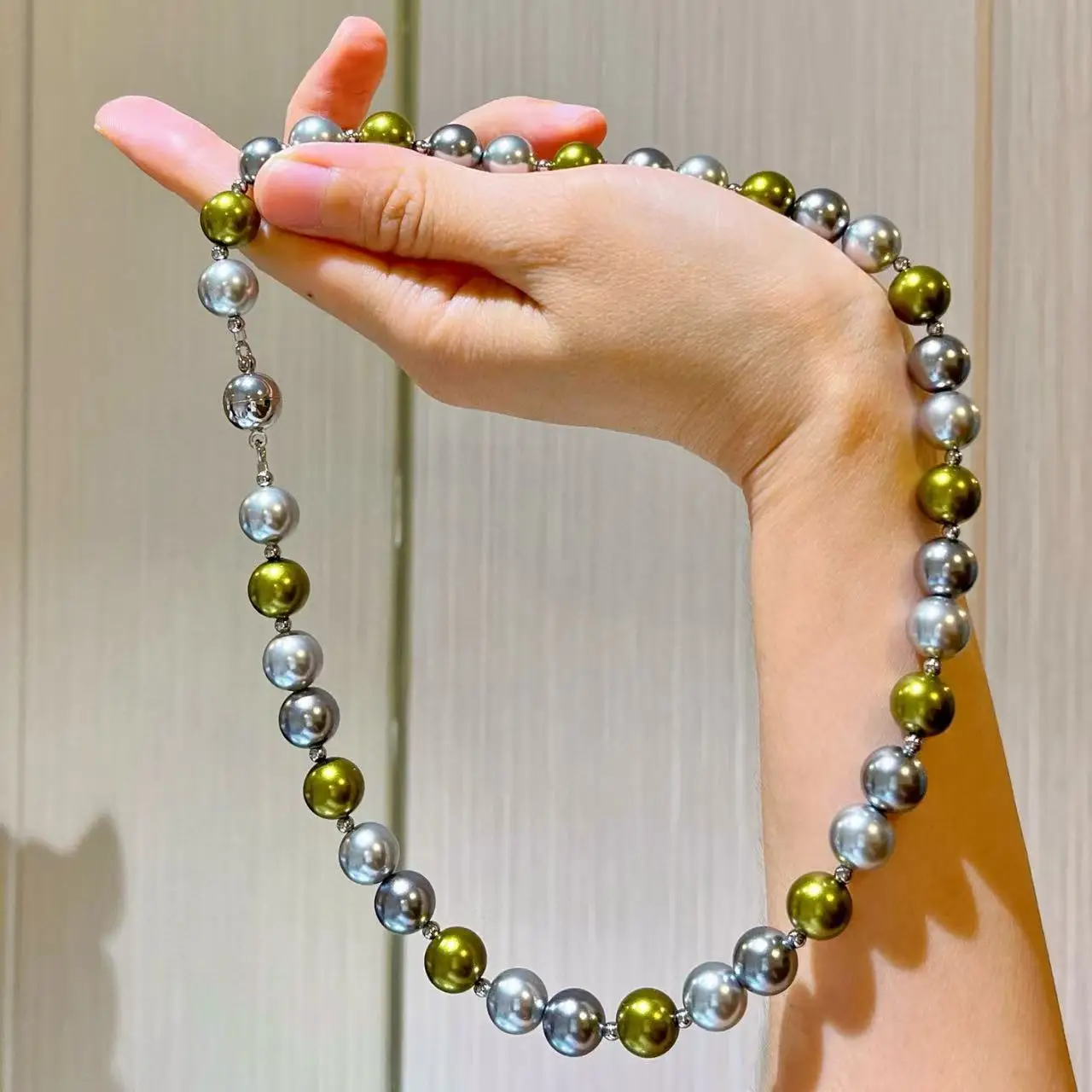 

Kitykiss10mm high quality strong light Morandi color artificial crystal pearl necklace