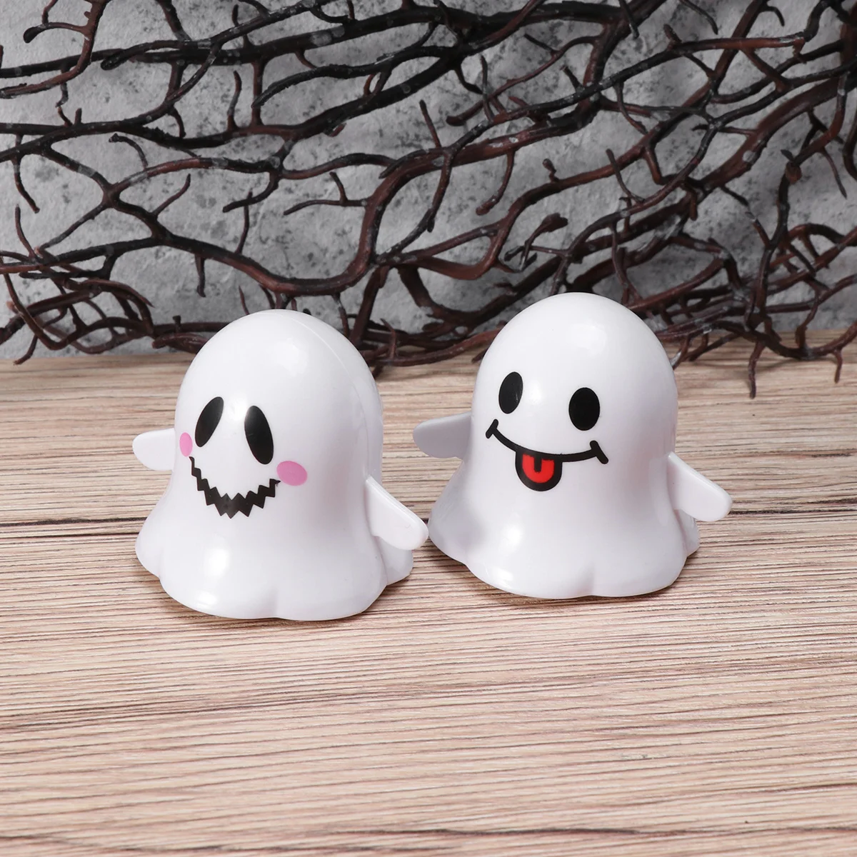 2Pcs Halloween Ghost Wind Up Clockwork Walking Props Fun Horror Theme Party Favors Kids Trick Treat Goodie Bags