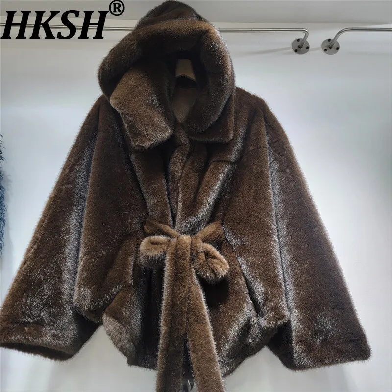 

HKSH 2025 Winter New Women's Faux Fur Coat Hooded Batwing Sleeve Sashes Fashion Elegant Luxury High-end Tide Warm Jacket HK16165