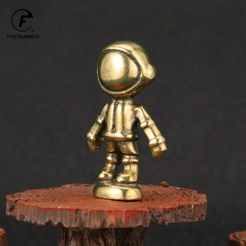 Retro Brass Astronaut Figurines Miniatures Solid Robot Cartoon Character Toy Desk Ornaments Home Decorations Accessories Crafts