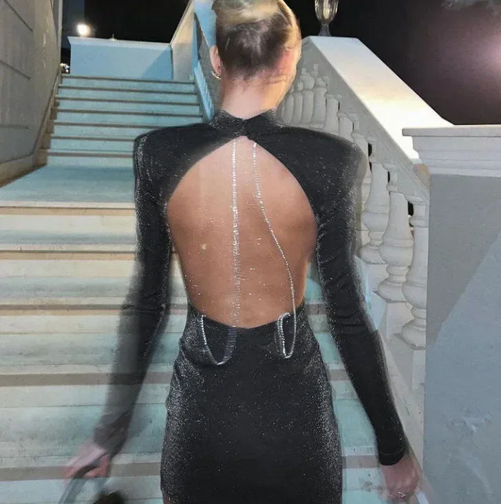 Luksusowa damska suknia wieczorowa Letnia jedwabna lekka seksowna sukienka bez pleców z okrągłym dekoltem i długim rękawem Seksowna sukienka bez pleców Bodycon Krótka sukienka