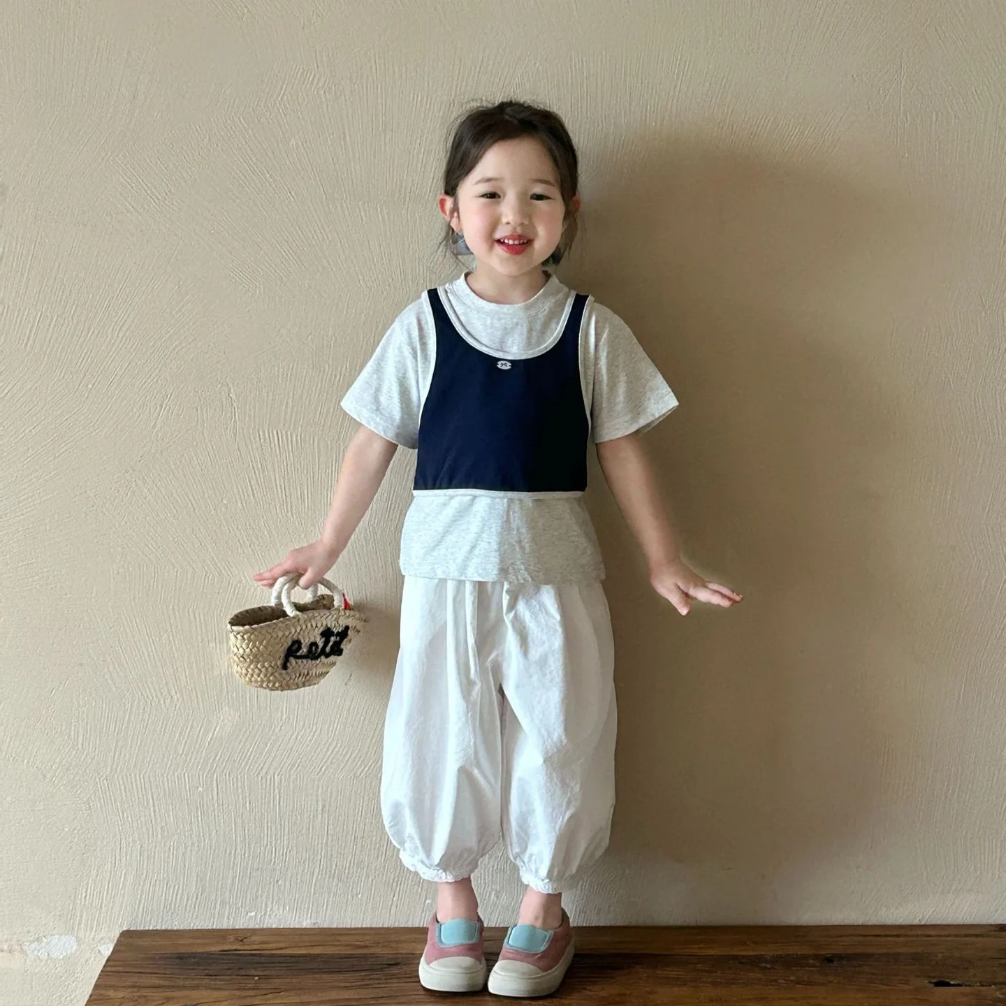 ملابس أطفال صيفية جديدة لعام 2025 سترة بناتي كورية بأكمام قصيرة تي شيرت مكون من قطعتين طقم صيفي #1