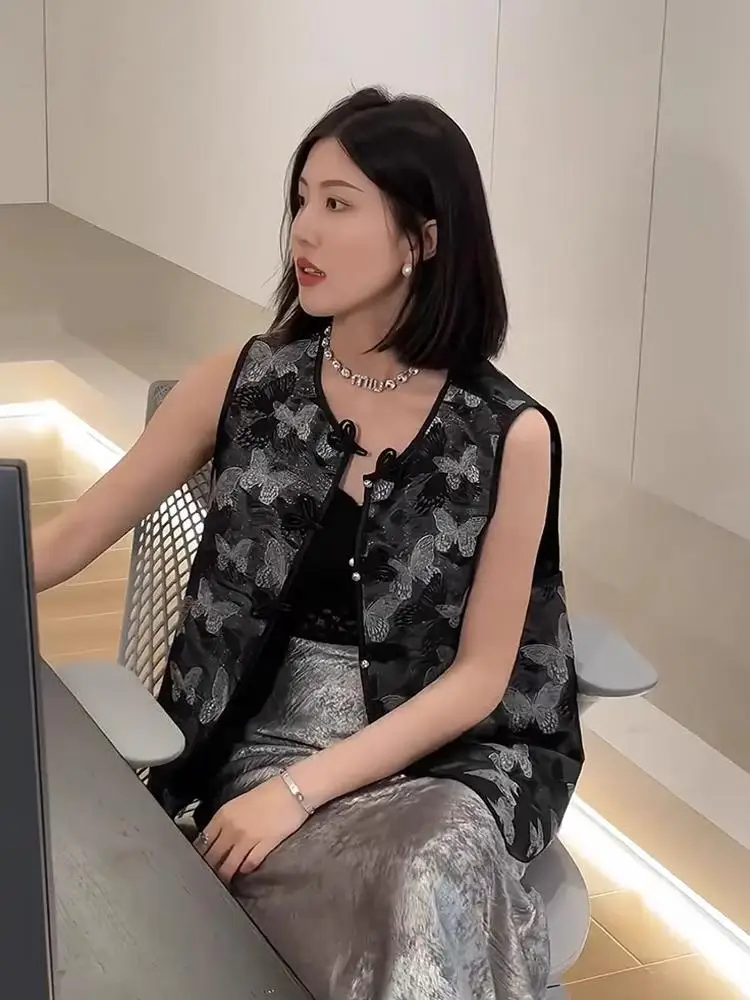 Nieuwe Chinese Sle Geborduurd Vest Vrouwen Lente Herfst 2025, Retro Knop Svel Top Vrouwen High-End Gevoel oulder Pad
