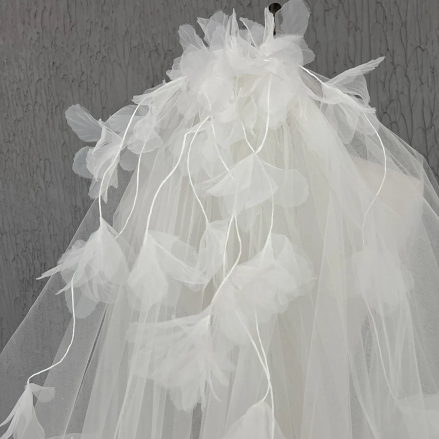New Arrival Ivory Short Bridal veils with Metal Comb 3D Flowers Two Layers voile de mariée Bride wedding accessories