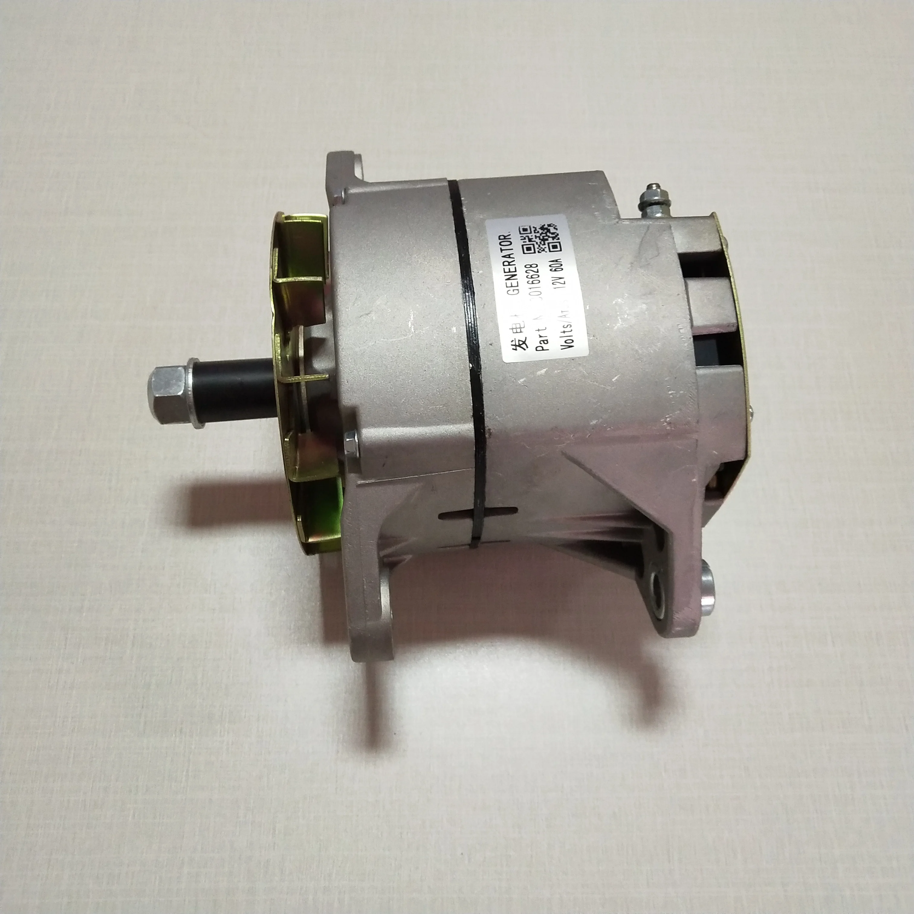 New diesel Engine Alternator Generator V28 12V 60A Generator Alternator 3016628