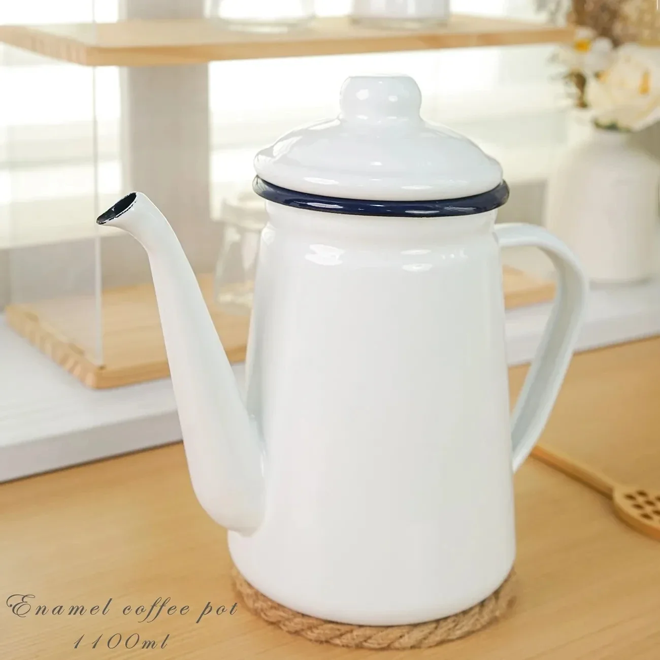 

2025 New Fashion Coffee Pot Enamel Oil Pot Hand Tea Kettle Pour Over Coffee Milk Jug Coffee Pot Tea Maker