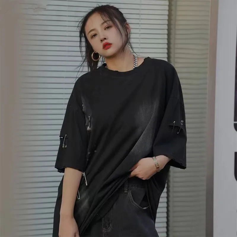 Fashion Men Oversized Vintage Ripped Hole Short Sleeve T Shirt Hip Hop Y2K Mens 100% Cotton O Collared Couple Techwear T Shirts