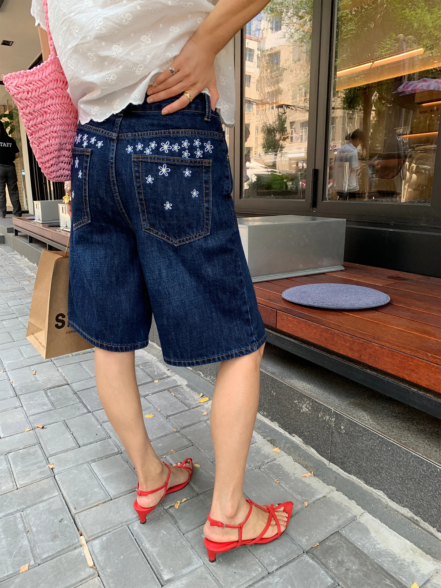 

Embroidered High Waist Women's Jeans Casual Style Five-Point Shorts Versatile Cotton Denim Summer Collection Ladies' Fashion