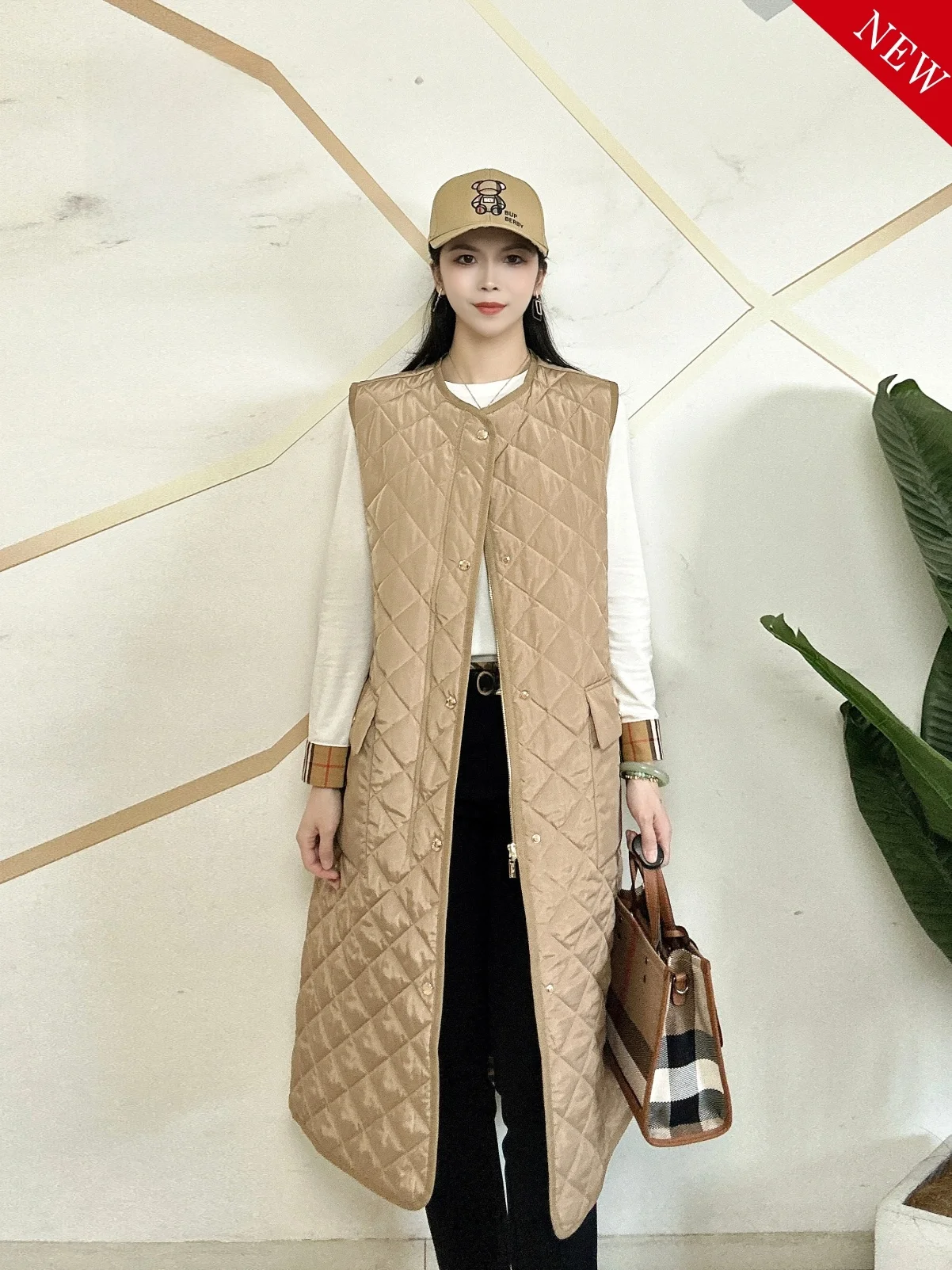 

Winter New Women's Lightweight Long Quilted Vest Cotton Coat Warmth Anti-Aging Diamond Patterned Comfortable Straight Cut Style