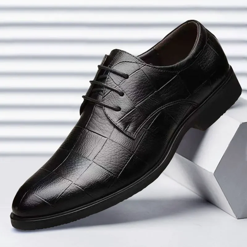 Trending Fashion Men Shoes Plaid Business Casual Leather Dress Shoes for Men Point Toe Lace Up Elegant Oxfords Formal Style 2024