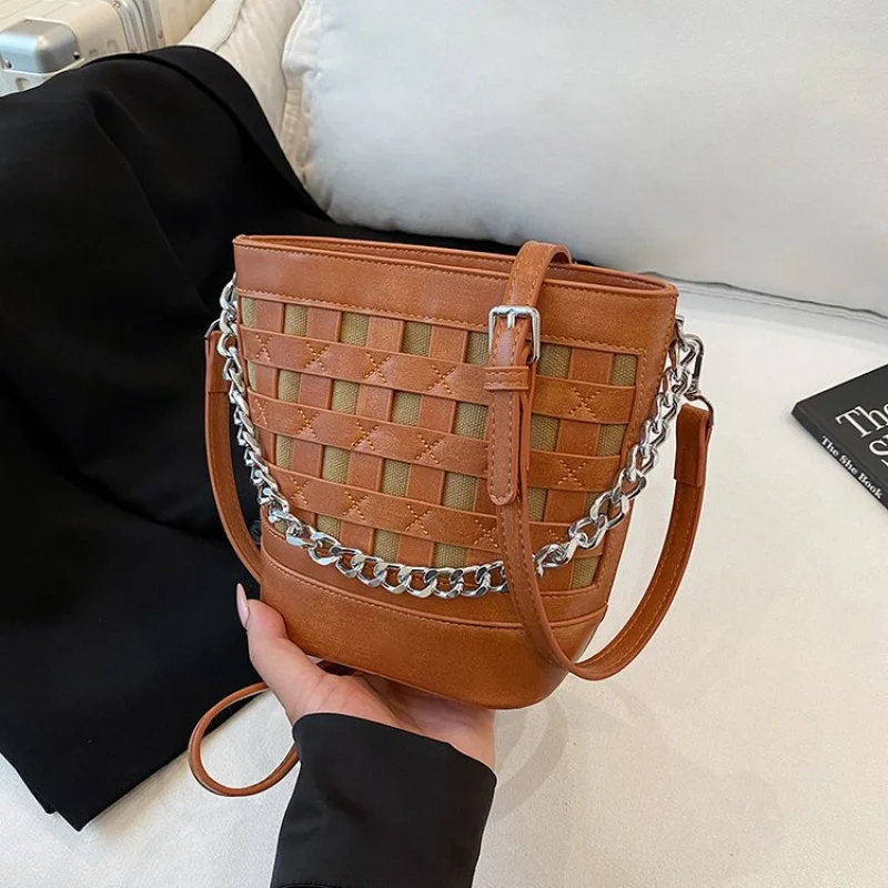 

Elegant Women's Handbag Made Of Premium Leather Boasting Paris Style And High-End Lasting Commuter Design​