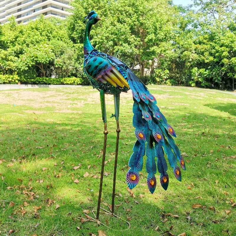 Solar Lights Peacock Statues Garden Decoration Outdoor Lamp Hollow Figurine Path Lawn Metal Sculpture Decor Energy Saving